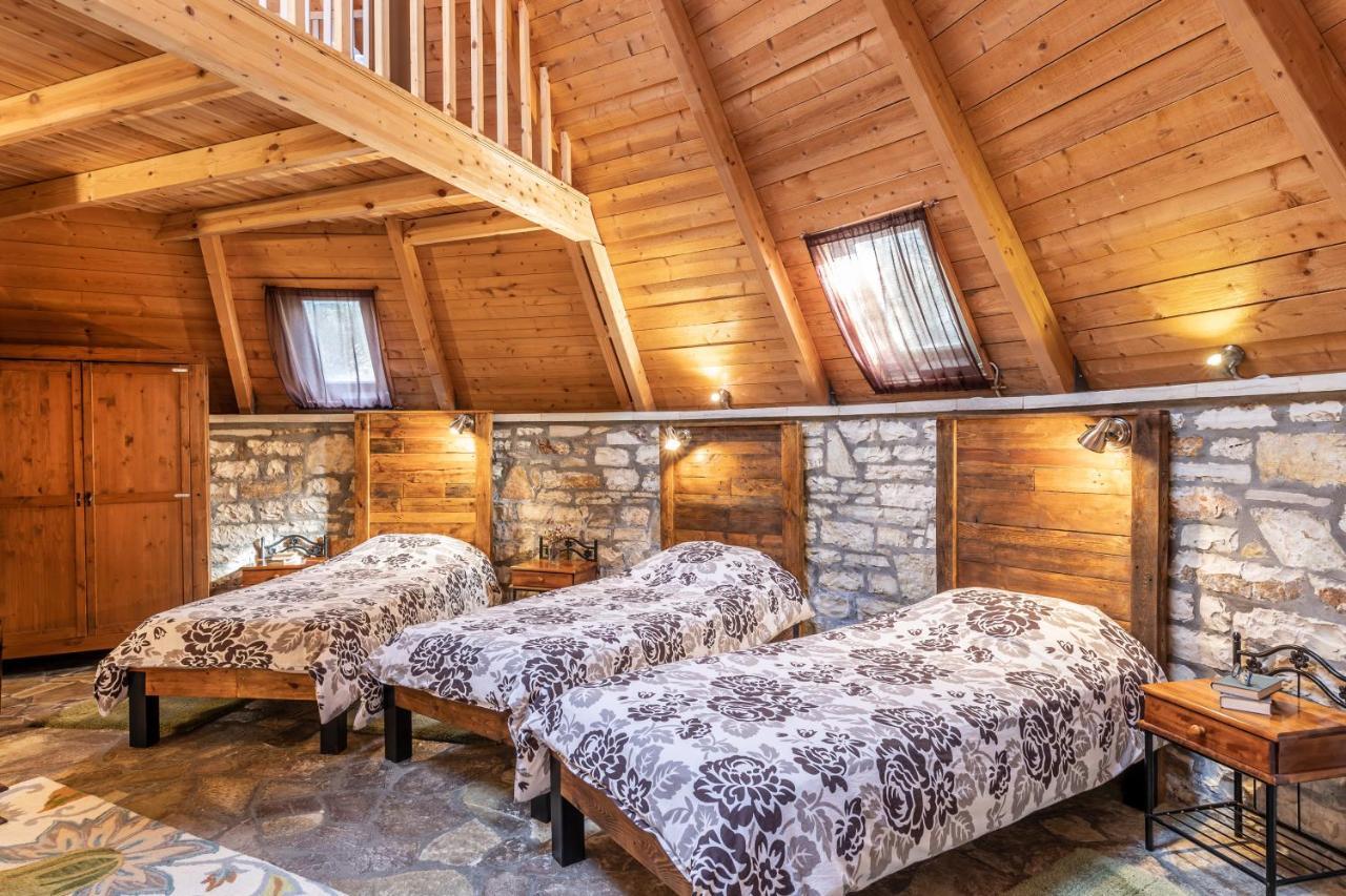 Theasis-Igloo Villa ปรามานตา ภายนอก รูปภาพ